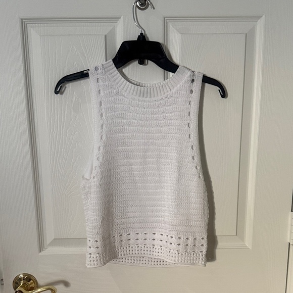 Express White Textured Tank Top size large - Picture 1 of 4